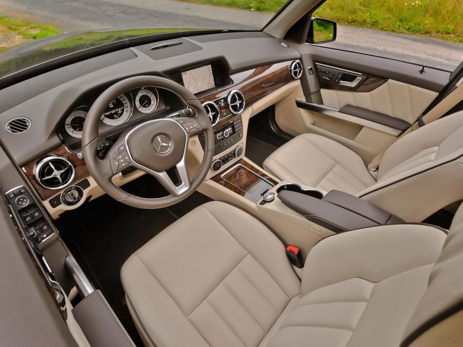  Mercedes-Benz GLK350 4Matic 2012 года  (US) (фото 2 из 28)